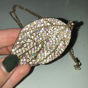🍂Gold Rhinestone leaf necklace🍂